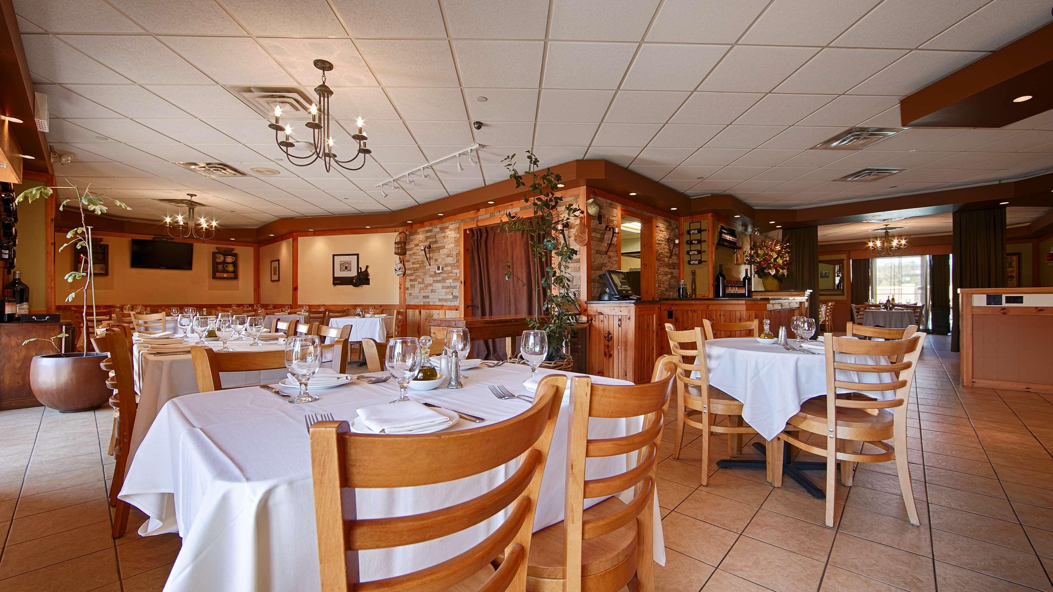 Best Western Mill River Manor Rockville Centre Bagian luar foto