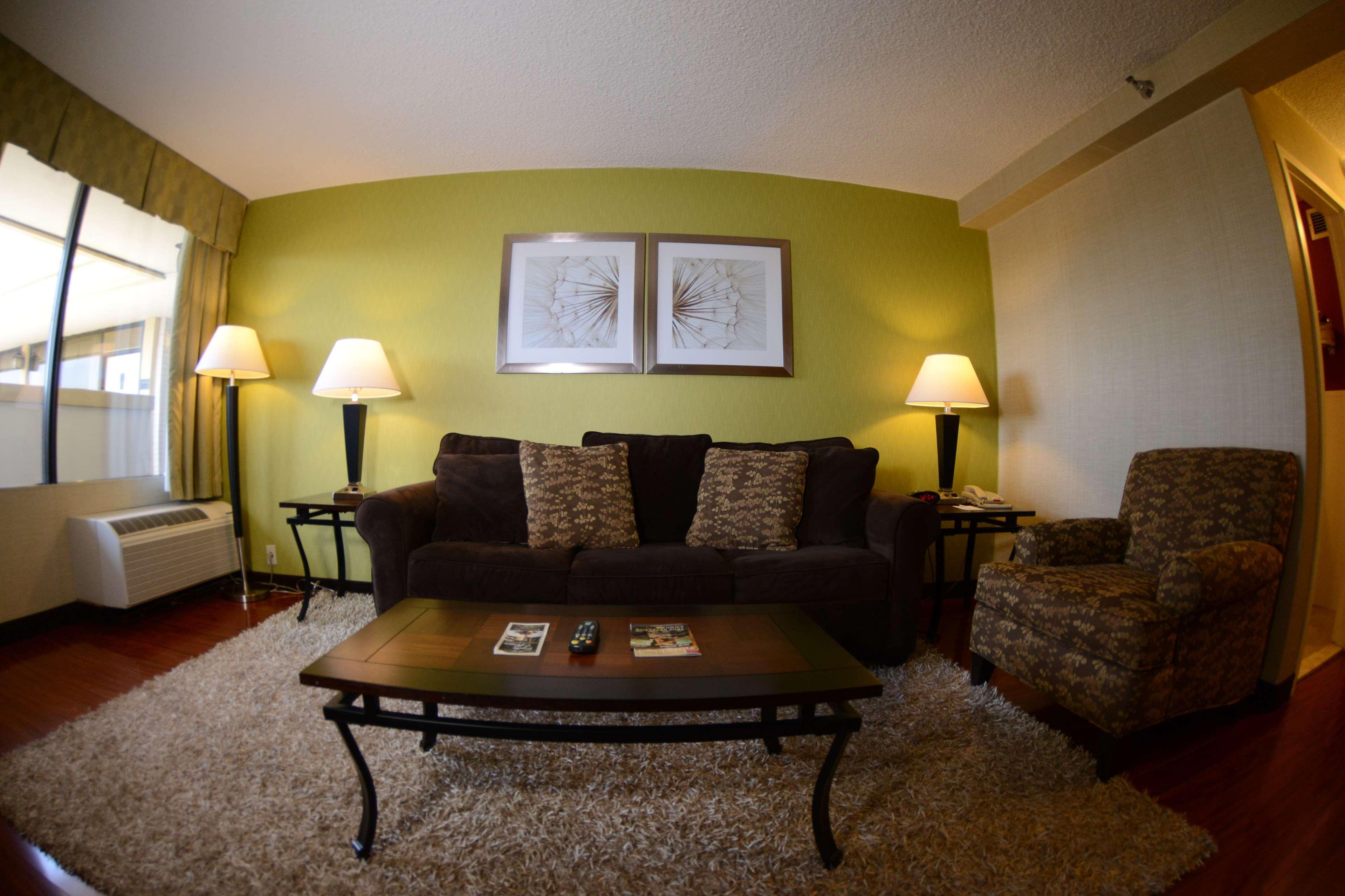 Best Western Mill River Manor Rockville Centre Bagian luar foto